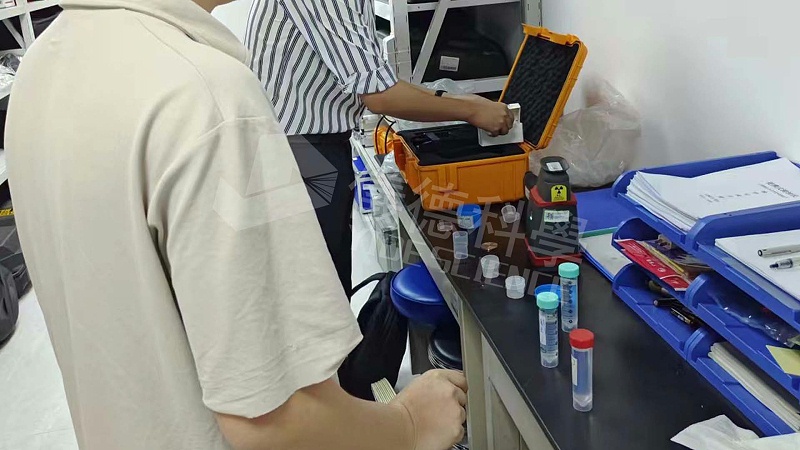 手持式米兰手机登录入口检测液体是否金属超标【成功案例】2